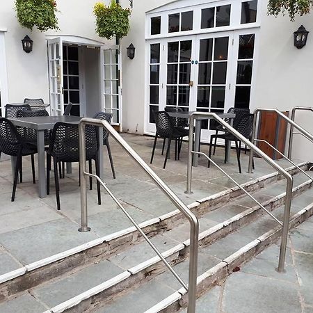 The George Hotel Wetherspoon Brecon Exteriér fotografie